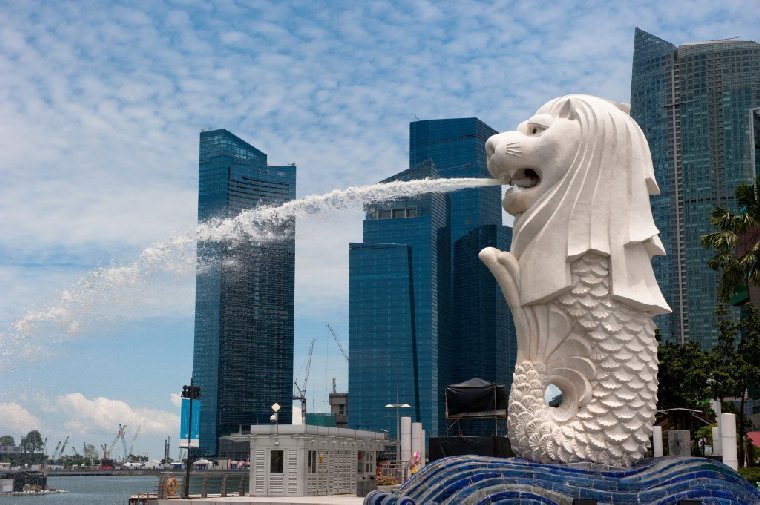 https://www.izbilir.com/uploads/images/2018/07/merlion-heykeli-16216198.jpg