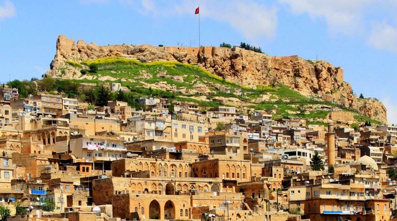 https://www.izbilir.com/uploads/images/2018/08/mardin-kalesi-51645796.jpg