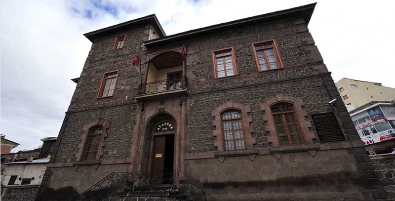 https://www.izbilir.com/uploads/images/2018/10/erzurum-ataturk-evi-68597441.jpg